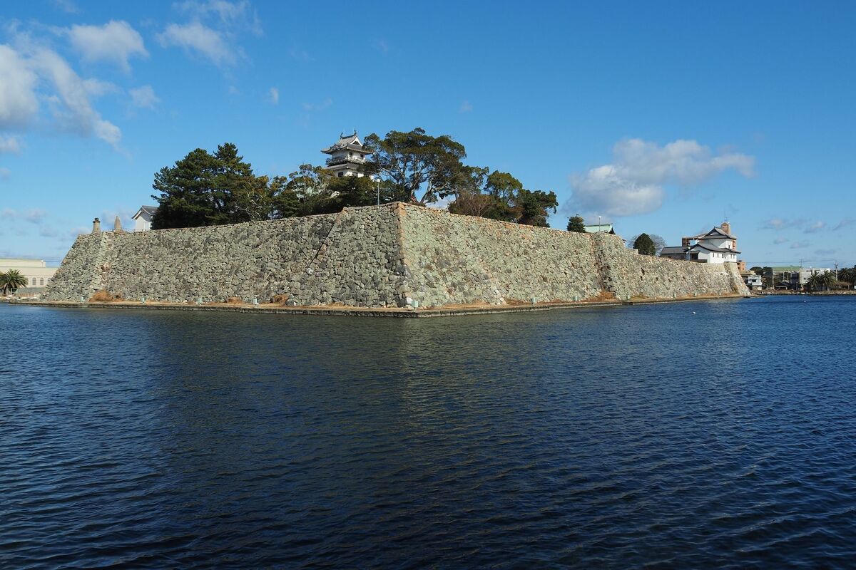 カープ1口目⭐️安土城をつくる 1/90スケール 90号と98号欠品 藤堂高虎が築いた瀬戸内の要衝・今治城の天守は元々なかった？「海城