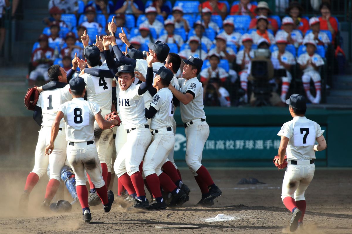 第100回高校野球 金足農業対大阪桐蔭 決勝戦記念ボール