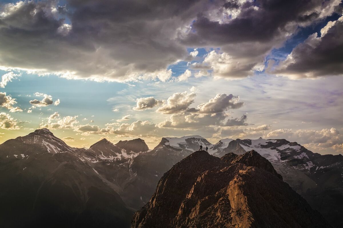 世界遺産、カナディアン・ロッキー山脈公園のエレガントな湖畔ホテルに