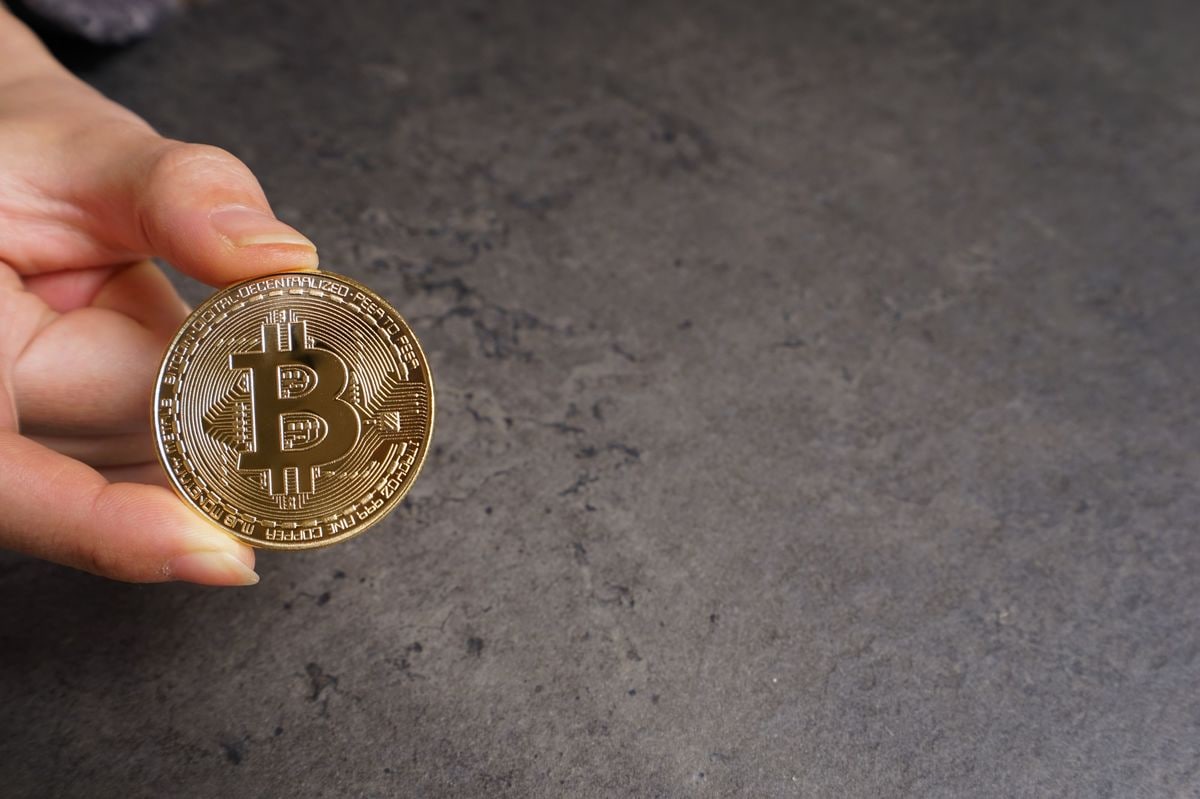 国お墨付きの電子決済手段と従来の暗号資産に分かれたステーブルコインの明暗 資金決済法の改正を解説、デジタル決済の拡大は暗号資産の拡大につながるか(1/6)  | JBpress (ジェイビープレス)