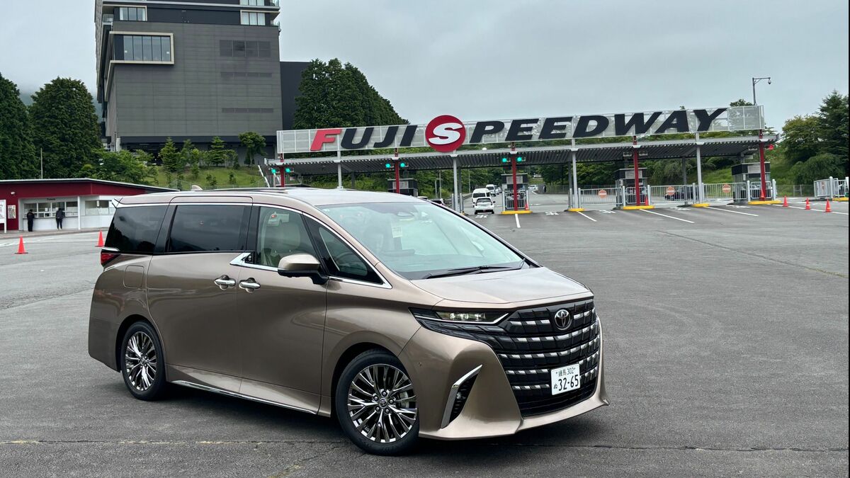 試乗レポート】アルファードPHEVを走らせて分かった！エルグランドとは
