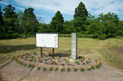人間国宝・松井康成、陶芸の本場・笠間で極めた「練上手」の傑作