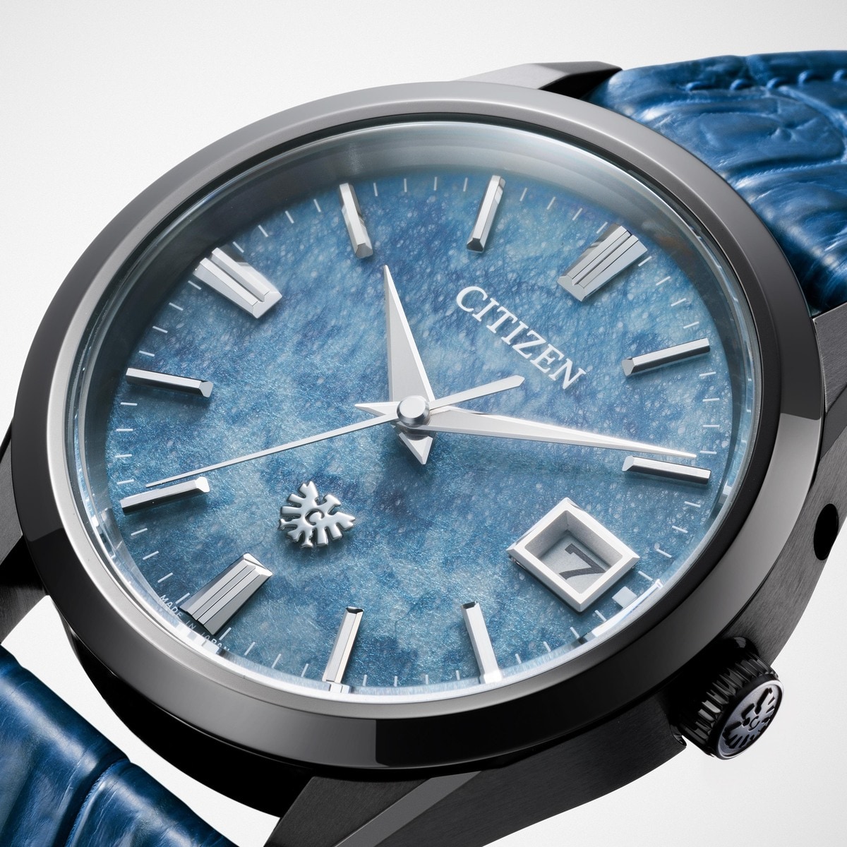 シチズンの30周年記念モデルは藍染和紙の美学が詰まった2つとない