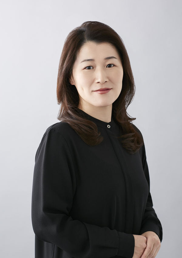 荒井修子