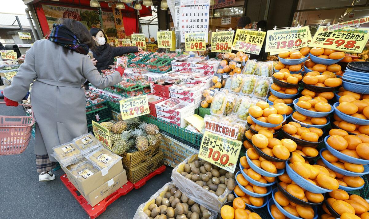 総選挙で注目の消費税減税、庶民に恩恵のある下げ方は？経済学が示す、下げた分だけ価格が安くなるわけではない実態 【小泉秀人の時事ネタ経済学】(1/3)  | JBpress (ジェイビープレス)