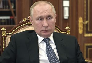異常 プーチン 「プーチンの精神状態は異常」報道 西側が情報戦で負けている証拠