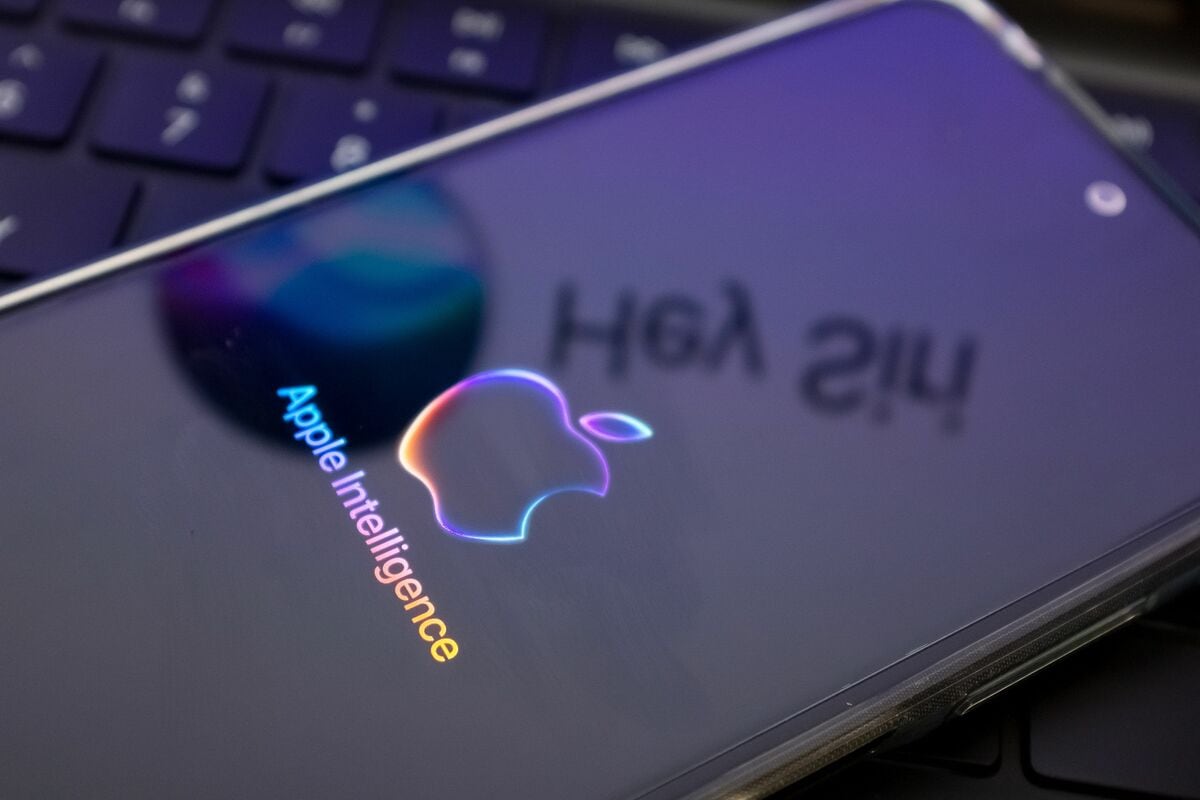 Apple - 企画部（仮）様　3月-1 アップル、AI開発の遅延で株価に影響 iPhone販売への懸念も AI
