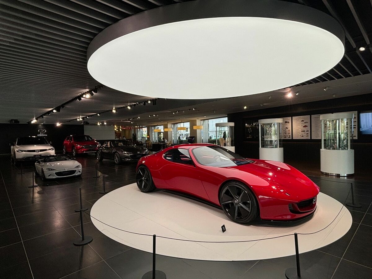 マツダにいま「RX-9」は必要か？コンセプトモデル「アイコニックSP