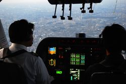 飛行船ツェッペリンNTのコクピット／前田せいめい撮影