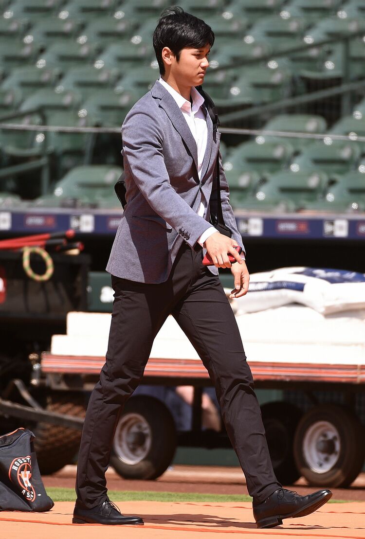 写真ギャラリー1枚め｜WBCでも注目の大谷翔平は着こなしも超一流