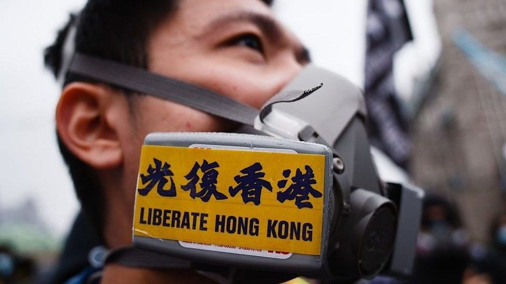 抗議者から「愛国者」へ中国が香港を抑圧する理由