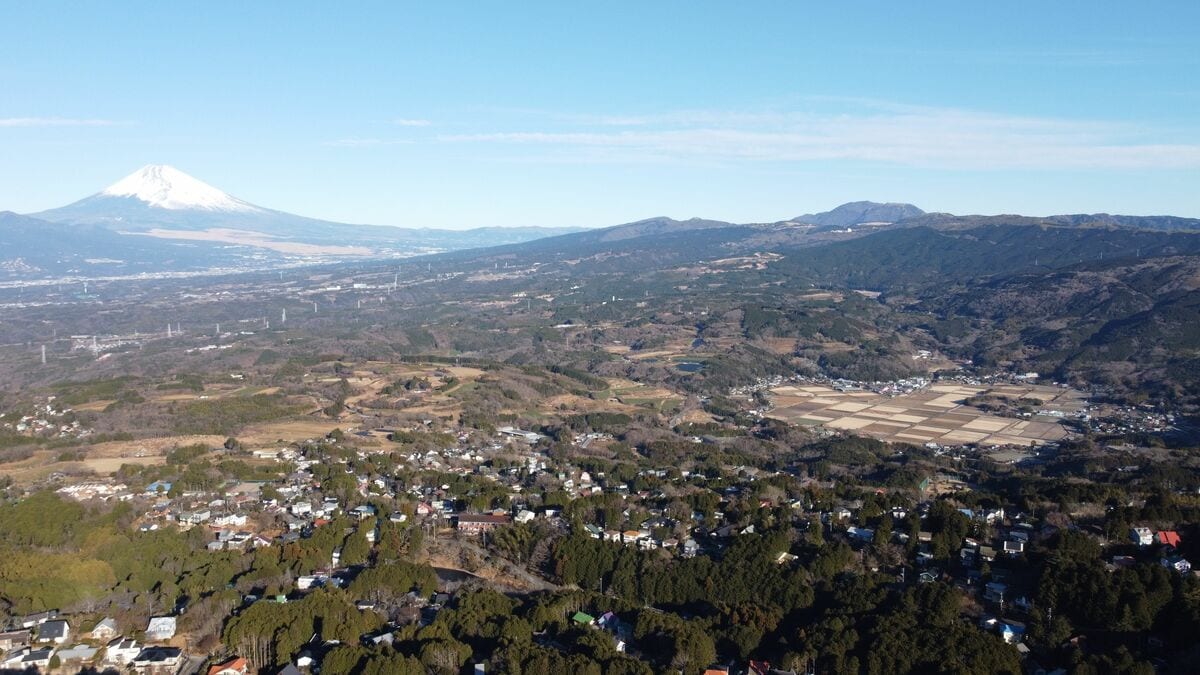 静岡県函南町「東京ドーム13個分のメガソーラー」を事業中止に追い込んだ元警視が語る、計画阻止への戦い方 函南メガソーラー計画を止めた山口雅之氏に聞く | JBpress (ジェイビープレス)