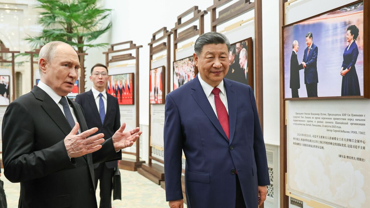 中国代表団が北方領土の択捉島を訪問、ロシアサハリン州政府が発表