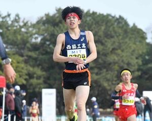 インターハイ男子5000mで33年ぶりに日本人が優勝、西脇工・新妻