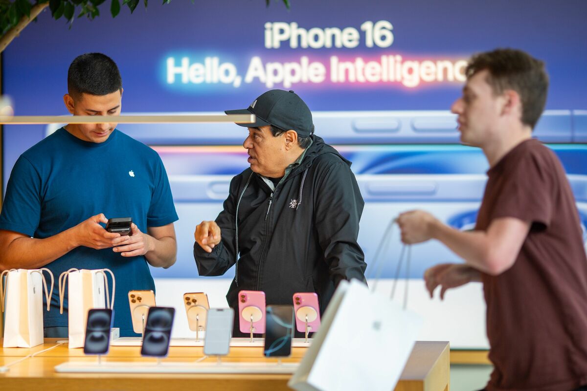 世界スマホ市場、ようやく回復も25年以降は成長鈍化 生成AI搭載端末、ゆっくり普及も28年に全体の7割に(1/2) | JBpress  (ジェイビープレス)