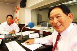 「マット安川のずばり勝負」ゲスト:田中慶秋/前田せいめい撮影