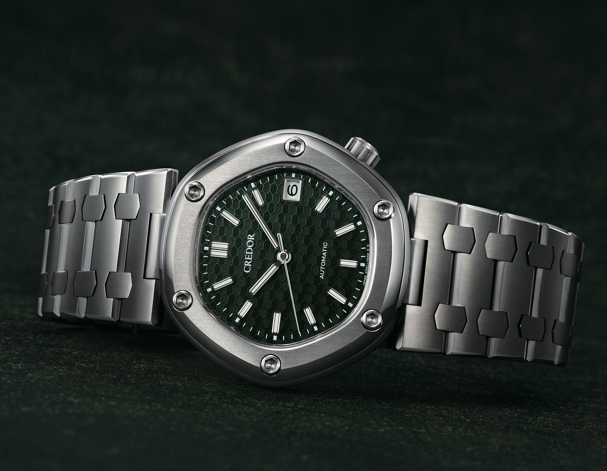 クレドールの傑作ロコモティブに新色グリーンが登場した クレドール