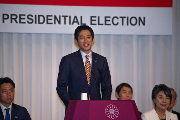 小林鷹之前経済安全保障担当大臣