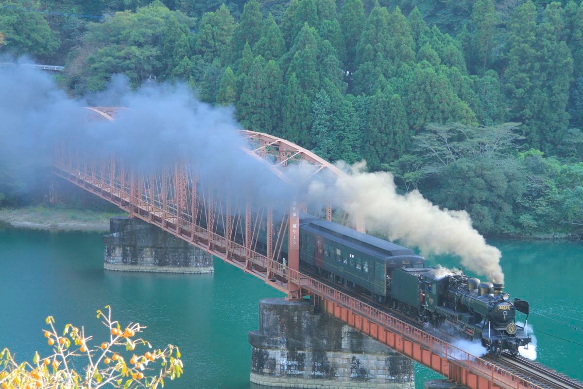写真ギャラリー1枚め｜2024年3月に運行終了の「SL人吉」、多くのファン