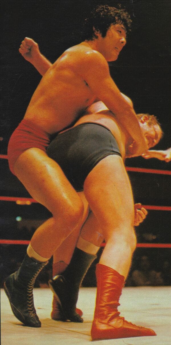 若手時代のジャンボ鶴田、師匠・ジャイアント馬場との共闘で示した